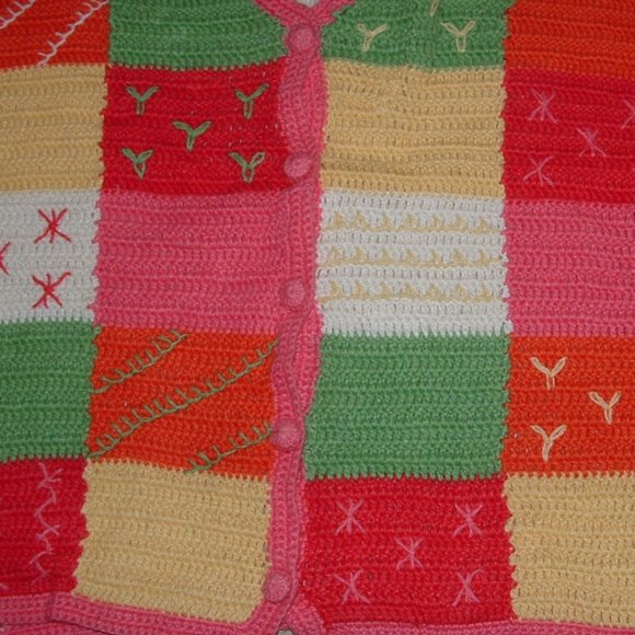 LIKE NEW Crocheted Colorful Sz Small Roomy Sleeveless Cardigan Sweater Vest - Picture 2 of 3
